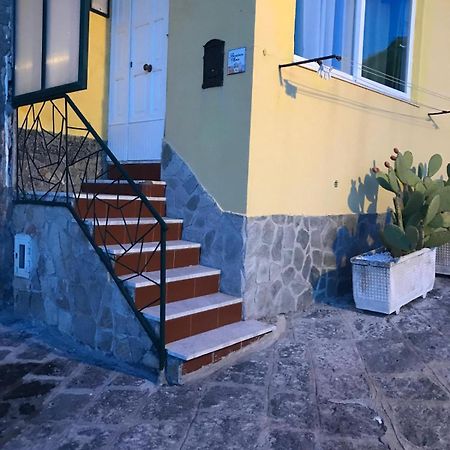 Апартаменти Residenza Mena Marina Corricella Прочида Екстер'єр фото
